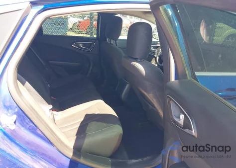 2015 Chrysler 200 Limited из США, поврежденный, VIN 1C3CCCAB5FN681309